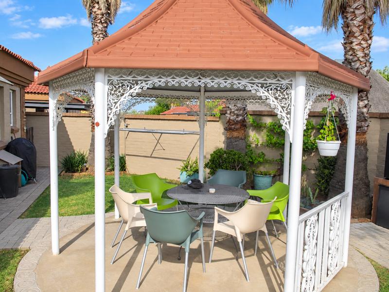 2 Bedroom Property for Sale in Heuwelsig Free State